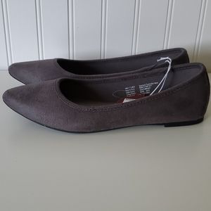 SO Shoes - NWT grey flats SO Shoes - NWT grey flats